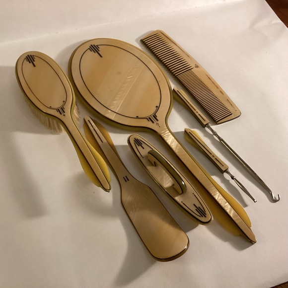 Art deco celluloid vintage 7 piece dresser set main image 6
